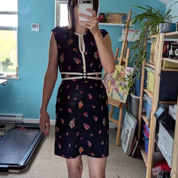 Cute Black Pin-up Wiggle Floral Dress Keyhole, Trollied Dolly, Size M - Picture 13 of 15